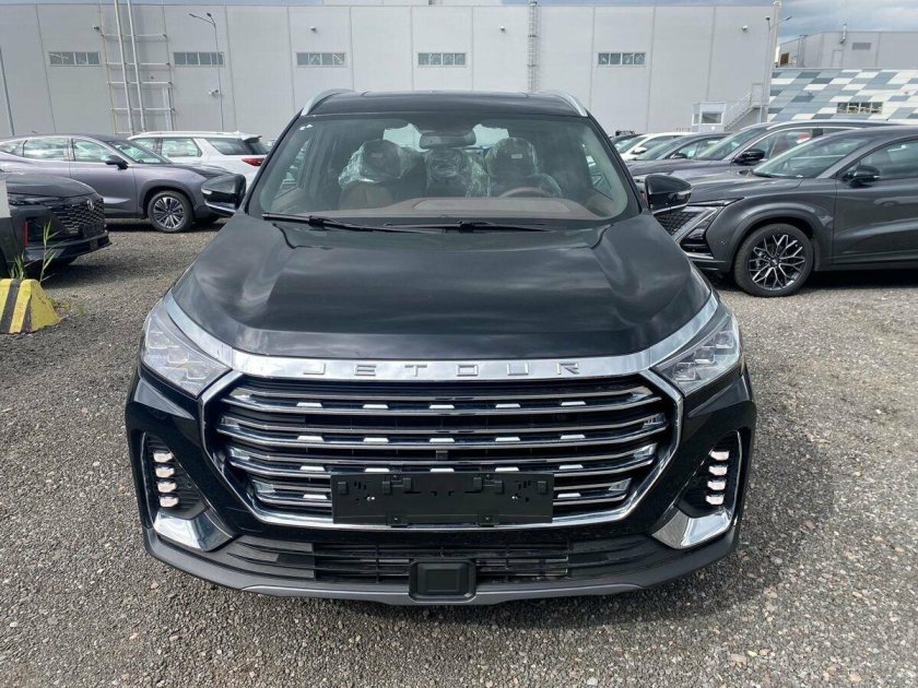 Решетка радиатора на Jetour x90 Plus