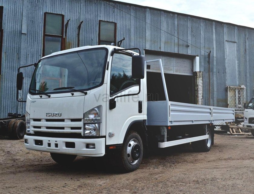 Исузу бортовой 3.5