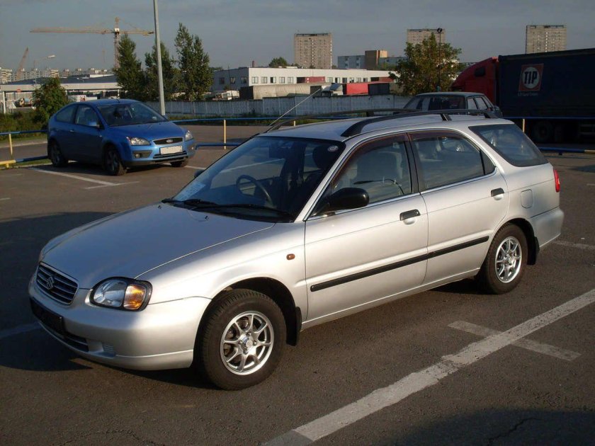 Suzuki Cultus 2000