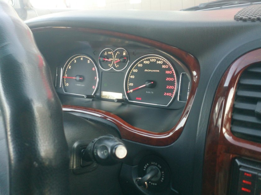 Панель приборов на сонате ТАГАЗ 5