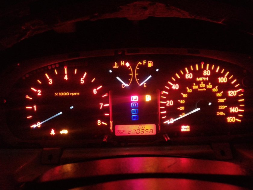 Пересвет приборной панели Hyundai Sonata EF