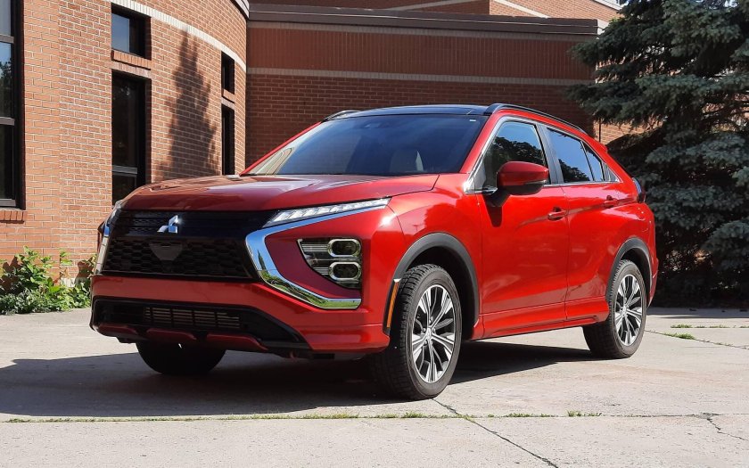 Митсубиси Эклипс кросс 2022