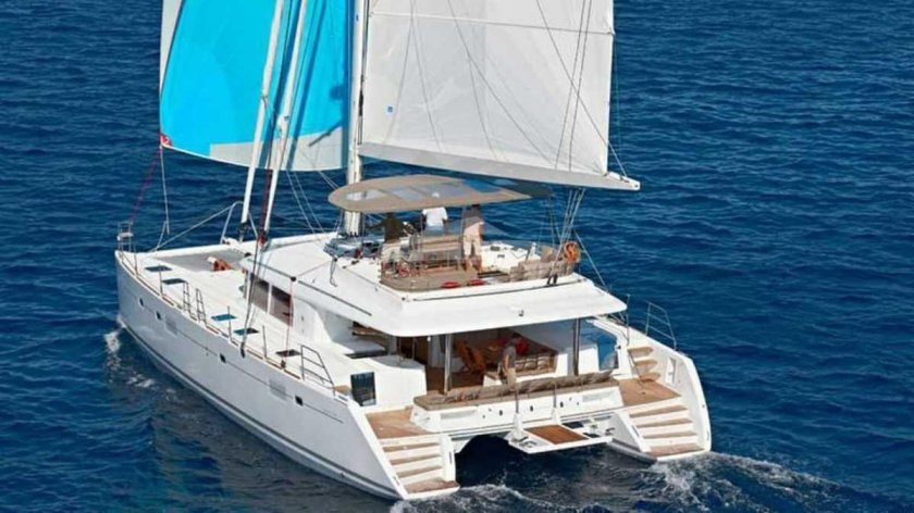 Лагун 560 катамаран