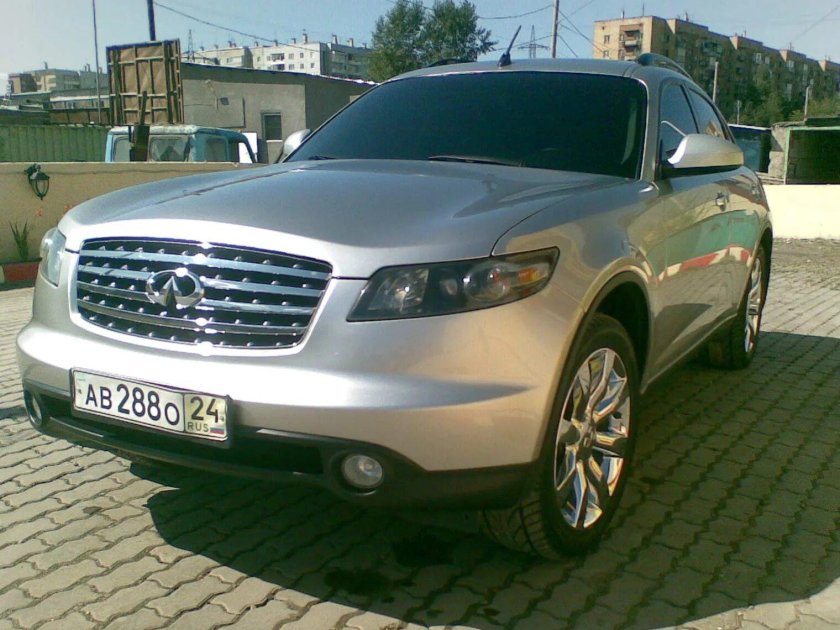 Инфинити fx45 белый