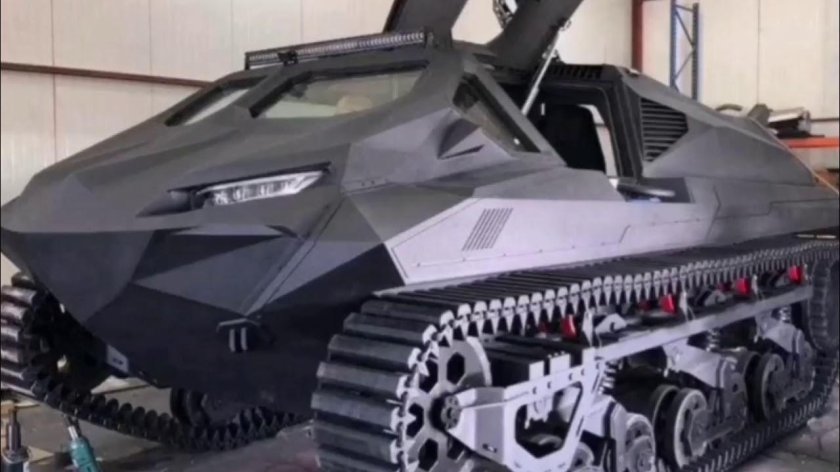 Гусеничный броневик Storm