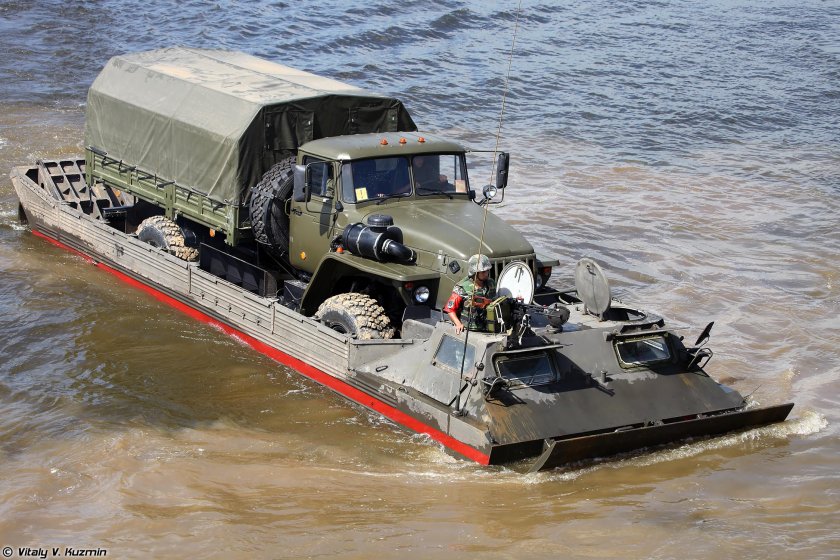 Транспортер ПТС-2