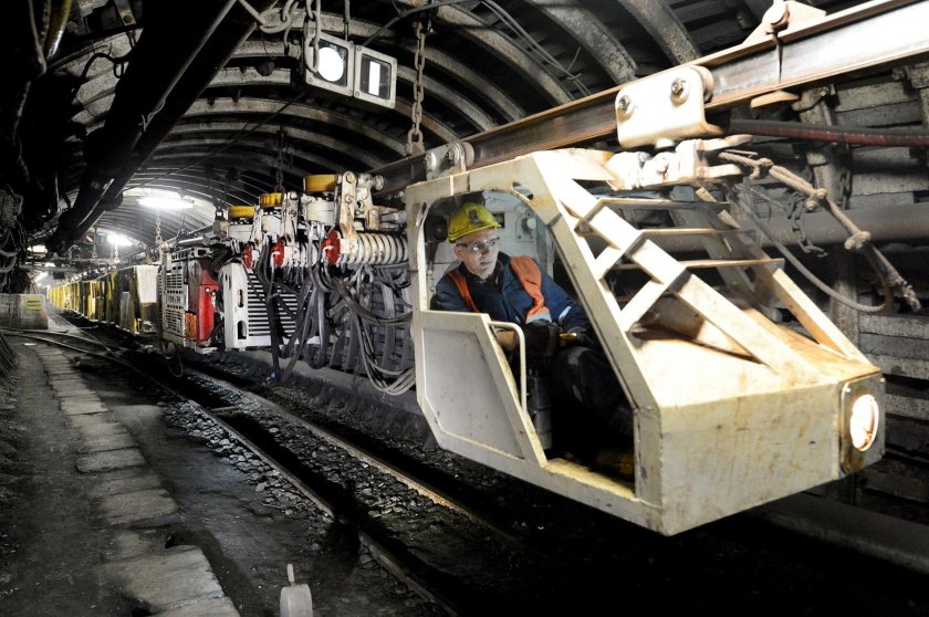 Угольная шахта