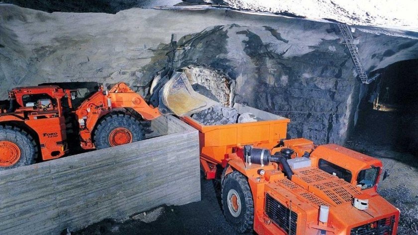 Шахтный самосвал Sandvik