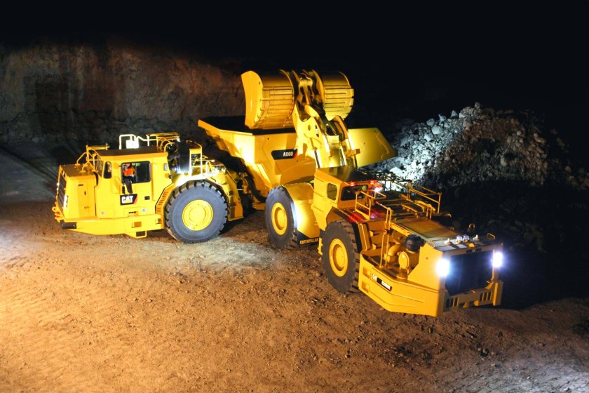 ПДМ Caterpillar r1700g