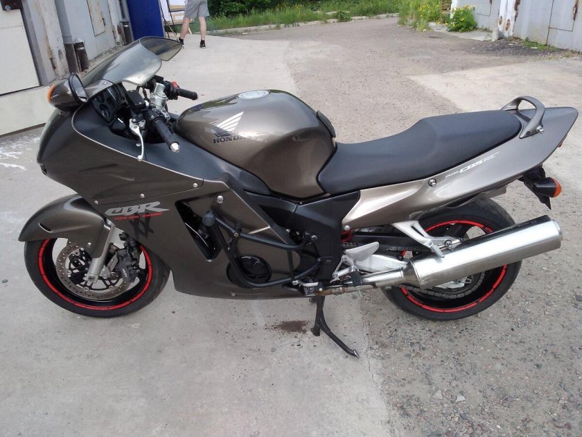 Хонда СБР 1100хх