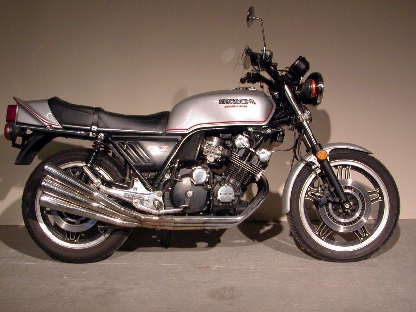 Yamaha CBX-d5
