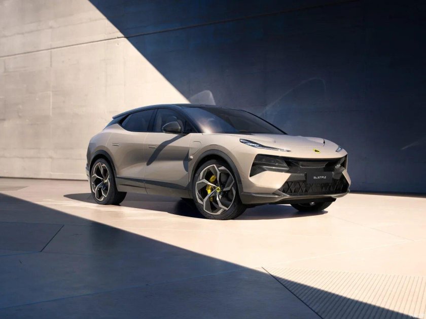 Лотус кроссовер 2022