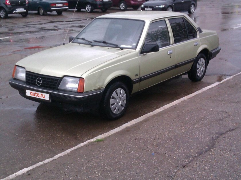 Opel Ascona c 1985