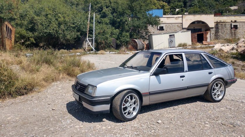 Opel Ascona 2.0