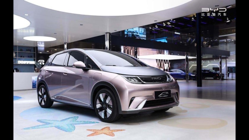 BYD Dolphin электромобиль