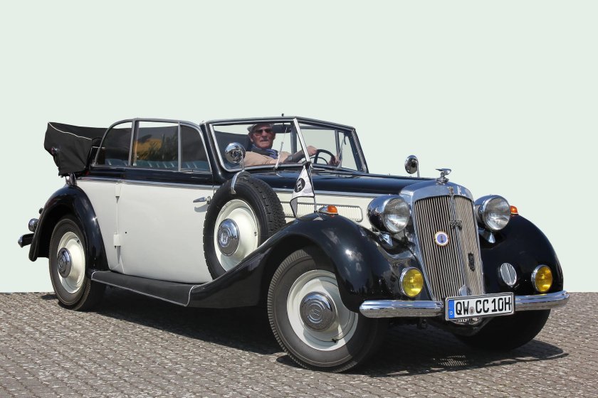 Автомобиль Хорьх 830