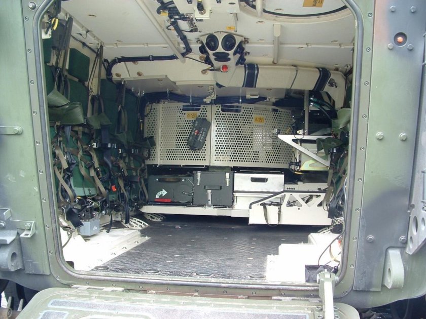 Кабина мехвода БМП 2