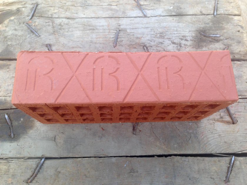 Рябовский кирпичный завод медведь