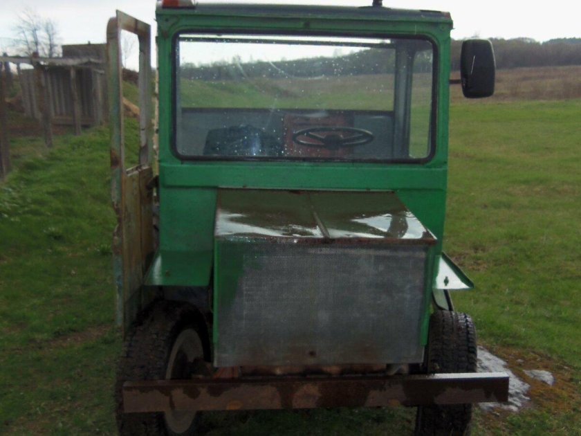 Самодельный трактор с кабиной