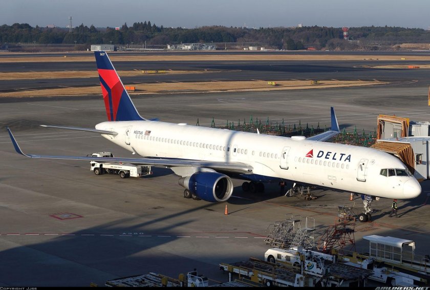 Боинг 757 Дельта
