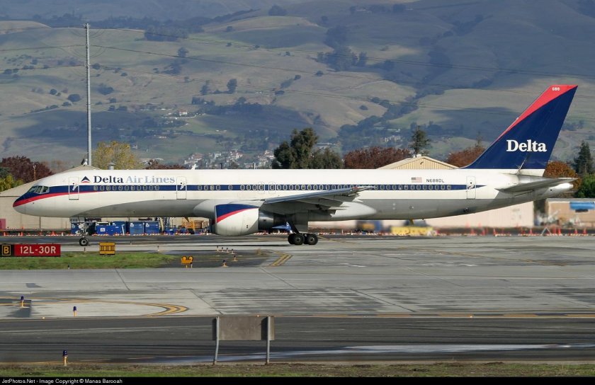 Боинг 757 Дельта