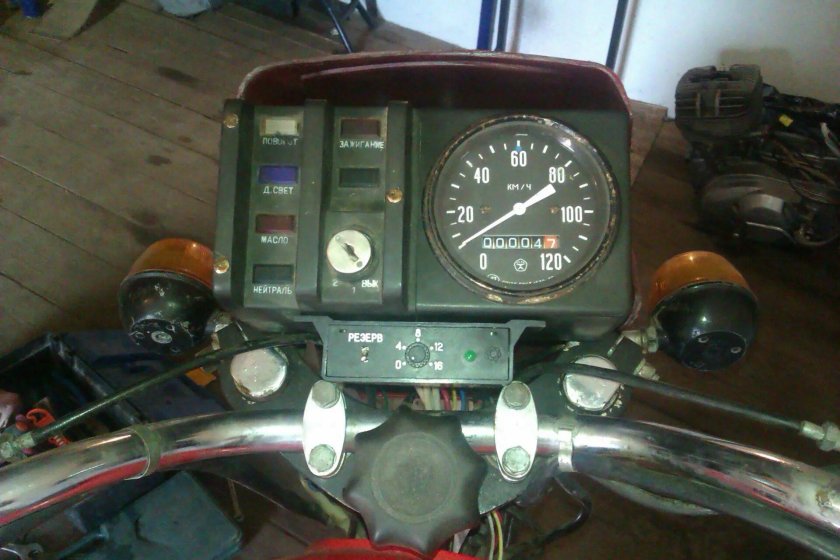 Приборная панель мотоцикла ИЖ Юпитер 4