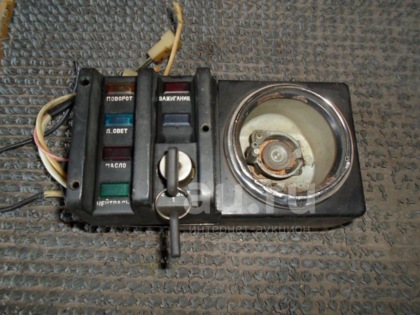 Панель приборов ИЖ Планета 4