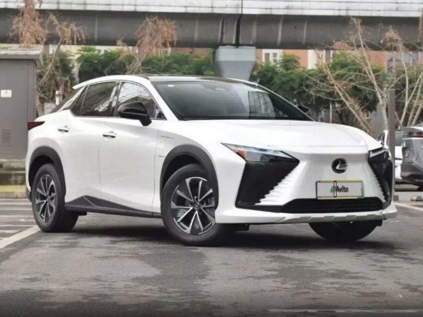 Lexus rz 450 e