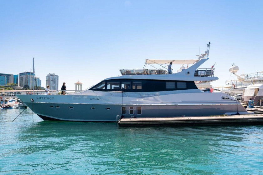 Яхта Багратион
