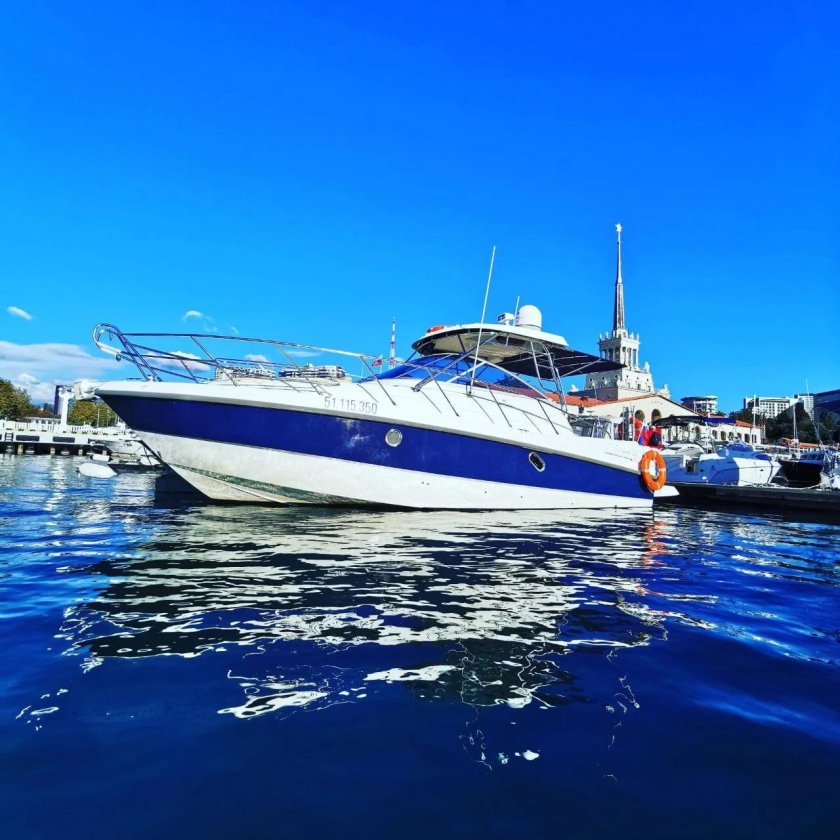 Яхта Пеликан Сочи