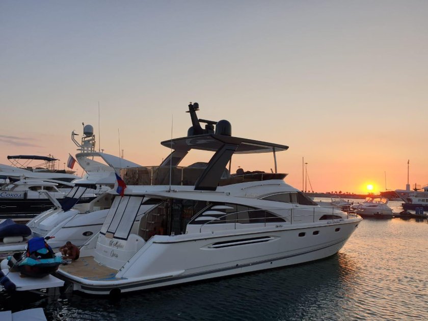 Fairline Squadron 58