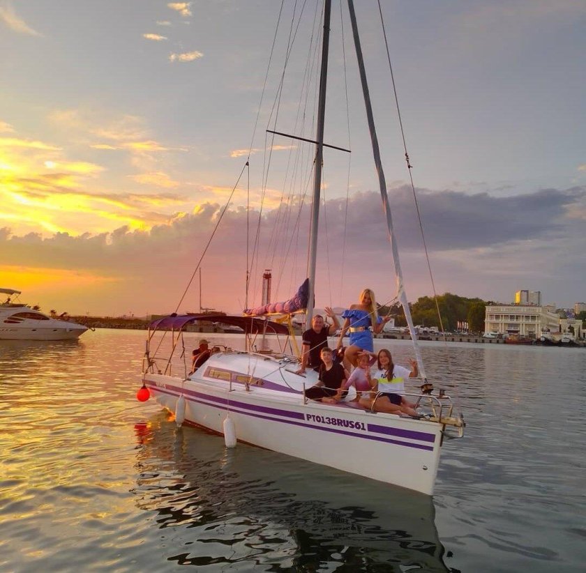 !Лилак яхта