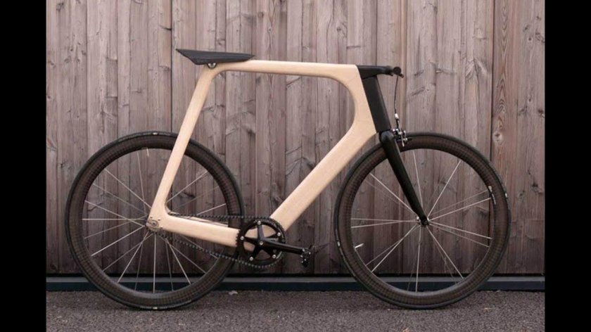 Велосипед с деревянной рамой