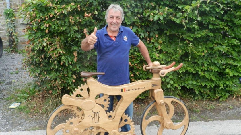 Самодельный деревянный велосипед