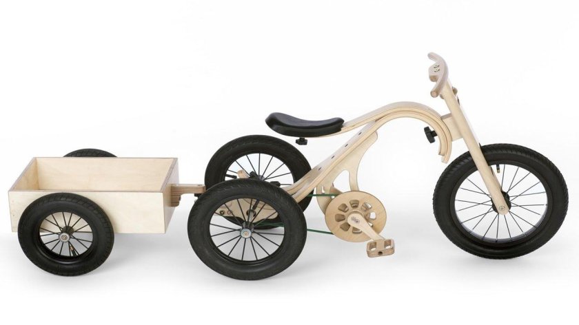 Детский велосипед из дерева
