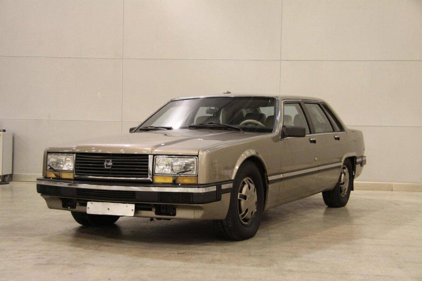 ЗИЛ-41041 легковой автомобиль