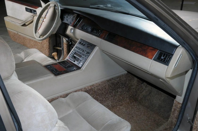 ЗИЛ 4102 салон