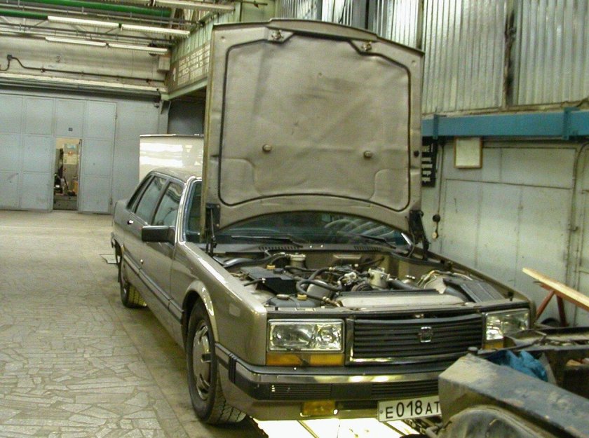 ЗИЛ легковой 4102