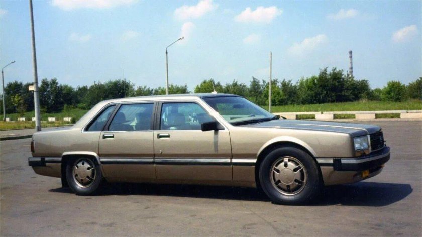 Автомобиль ЗИЛ-4102