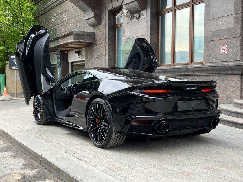 Макларен ГТ