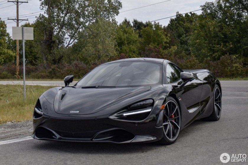 MCLAREN 720s черный