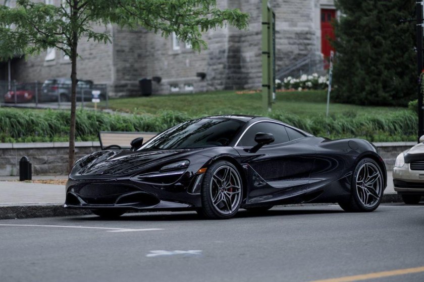 Maclaren 720s Black