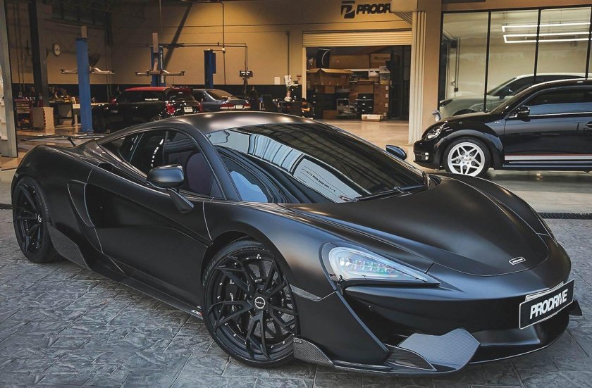 Макларен 570s черный