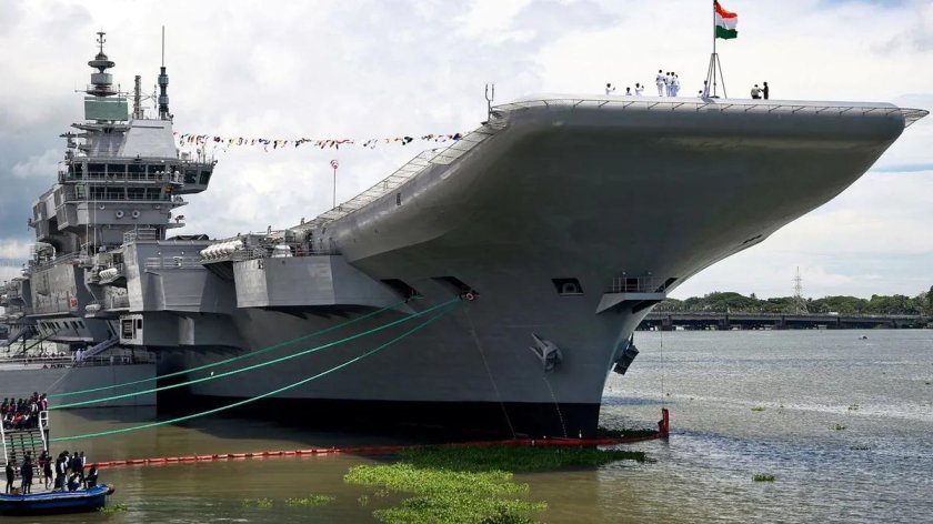 Индийский авианосец Vikrant