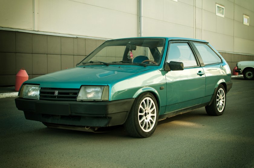 Восьмерка Лада ВАЗ 2108