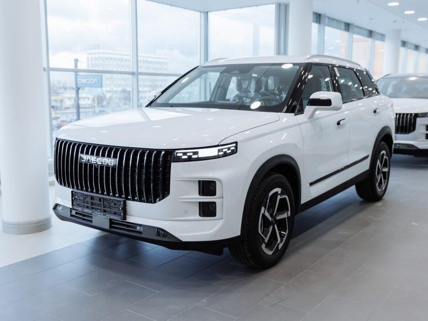 Новая машина внедорожник