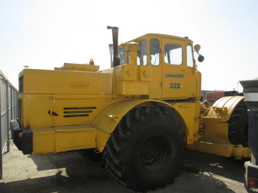 Кировец к 702 бульдозер