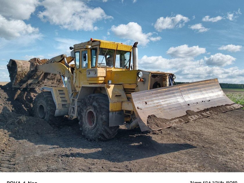 Колесный бульдозер