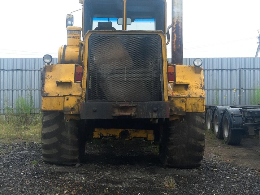 К-702 бульдозер колесный
