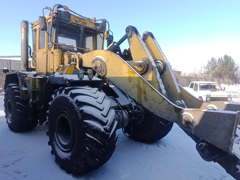 К 702 погрузчик фронтальный